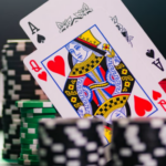 Blackjack Online vs Blackjack Casino Langsung